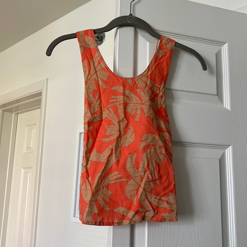 Versona top size XS. Never worn.